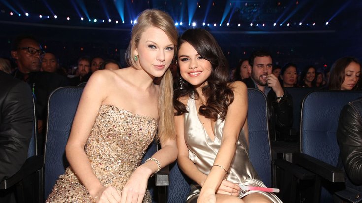 Taylor Swift et Selena Gomez aux American Music Awards, en 2011.