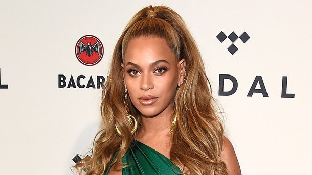 Beyoncé splendide à un concert de charité