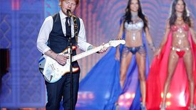 Ed Sheeran, Taylor Swift, Ariana Grande : leurs shows pour Victoria’s Secret!