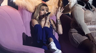 Angèle chante «Balance ton Quoi»