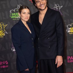 Amir et sa femme - Tapis Rouge NRJ Music Awards Paris Edition