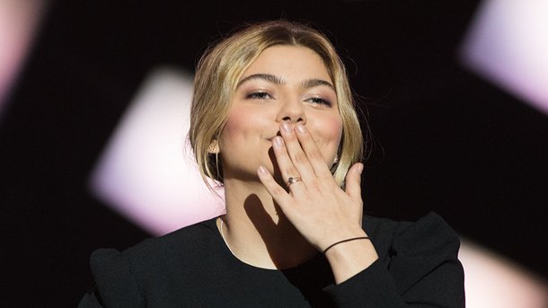 Louane: pourquoi a-t-elle fusionné ses comptes Instagram?