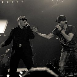 Enrique Iglesias: Happy birthday to my good friend Pitbull… Feliz cumpleanos amigo… 