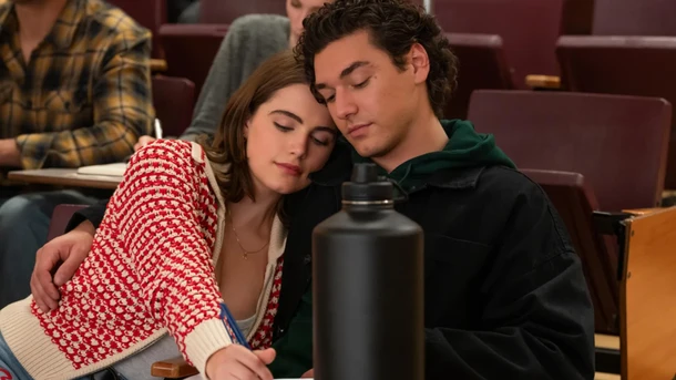 "Off Campus" saison 2 : tout ce qu’il faut savoir sur la suite de la série