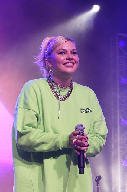 Louane - NRJ Music Tour Compiègne 2021
