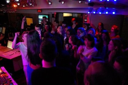 Jeudi 18 avril avec Le Mix de Cauet