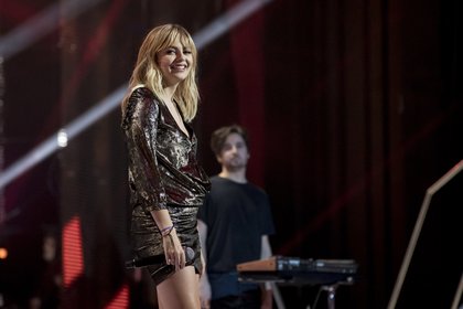 Louane - Cérémonie NRJ Music Awards 2016