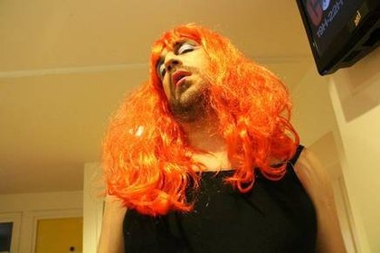 Lundi 9 Mars 2015 Cauet fête la journée de la femme