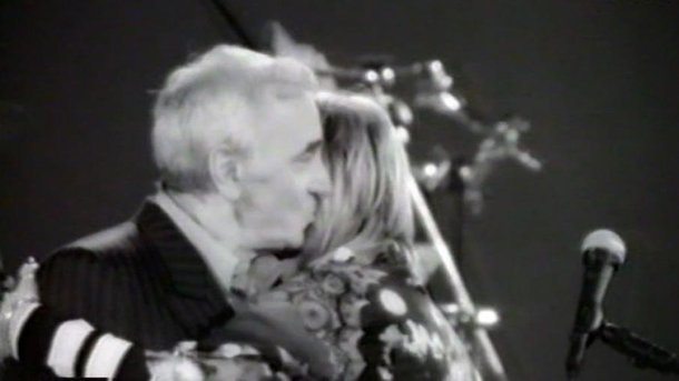 France Gall et Charles Aznavour - La Mamma