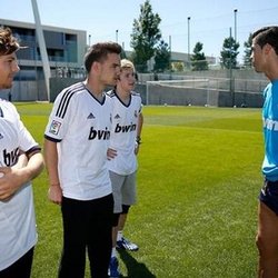 Niall Horan : @Cristiano:Ravi d'avoir rencontré les One Direction aujourd'hui.Incroyable de t'avoir rencontré mon frère! Merci de nous avoir reçu! 
