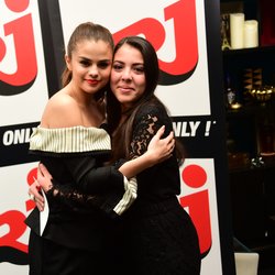 Selena Gomez à Paris: rencontre avec ses fans