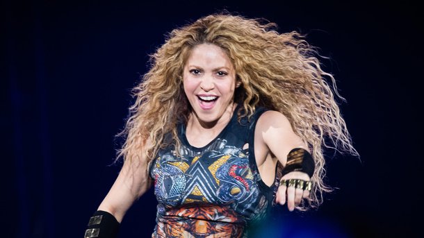 Shakira s’offre un bain de foule lors de son concert à Londres