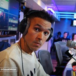 Mardi 14 Juin 2016 avec Walking On Cars - C Cauet sur NRJ