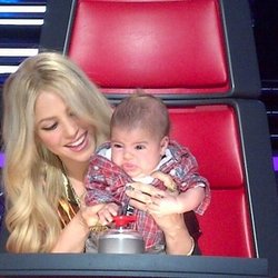 Shakira ‏: Uh oh, je crois qu'il n'a pas aimé cette performance ! @NBCTheVoice #5ième Coach ! 