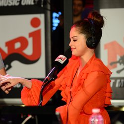 Selena Gomez à Paris chez Cauet