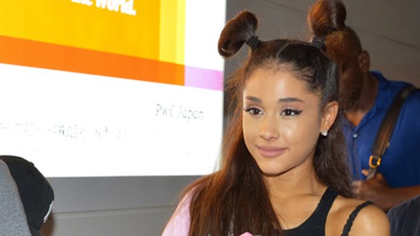 Ariana Grande : une nouvelle  coiffure surprenante !
