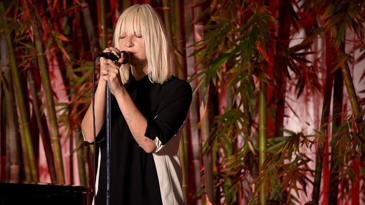 Sia : ses secrets pour écrire des hits en continu !