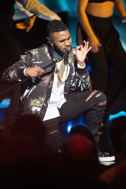 Jason Derulo sur scène - NRJ Music Awards 2015