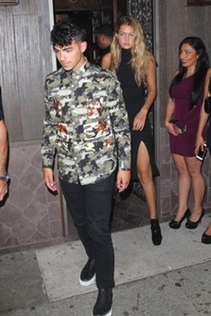 Joe Jonas et Gigi Hadid au restaurant