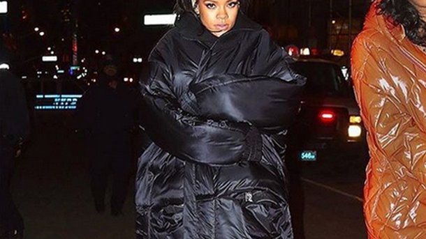 Rihanna :  en studio à Paris, son album n'est toujours pas prêt!