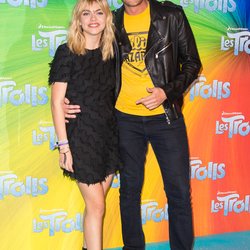 Louane et Vincent Cerutti à l'avant-première du film Les Trolls