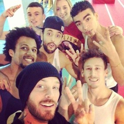 Matt Pokora ‏: Jour off. Nous on s'entraîne pendant que l'autre partie de la sherwood family est à disney! Avec…