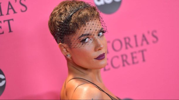 Halsey: le message derrière "Without Me"