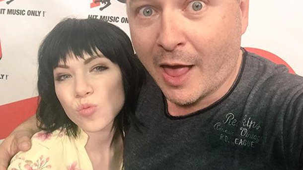 Carly Rae Jepsen «really, really like» Cauet!