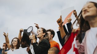 Les infos du Réveil Chérie : 56% des français auraient au moins un préjugé envers les femmes