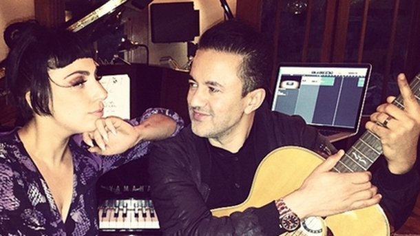 Lady Gaga : en studio avec RedOne pour son prochain album!