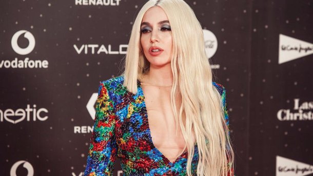 Ava Max: retour sur le succès de son hit "Torn"