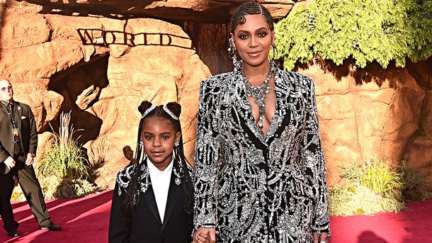 Beyoncé: sa fille pose avec son Grammy Award