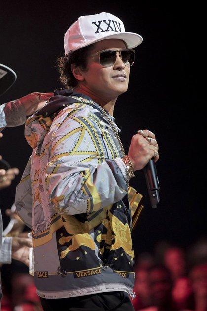 Bruno Mars - Cérémonie NRJ Music Awards 2016