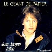 LE GEANT DE PAPIER