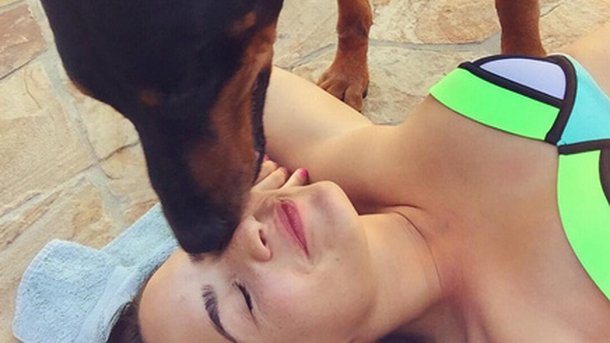 Demi Lovato: elle pleure la mort de Spawn, le chien de Wilmer Valderrama