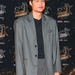 Cameron - Le Tapis Rouge - NRJ Music Awards 2026