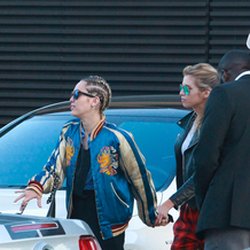 Miley Cyrus et Stella Maxwell