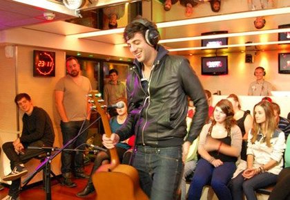 Lundi 26 Novembre avec Ne-Yo et Max Boublil