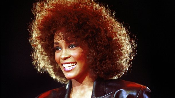 Whitney Houston : de chanteuse à actrice, une carrière de diva