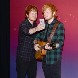 Ed Sheeran et sa statue de cire @ Madame Tussaud NY