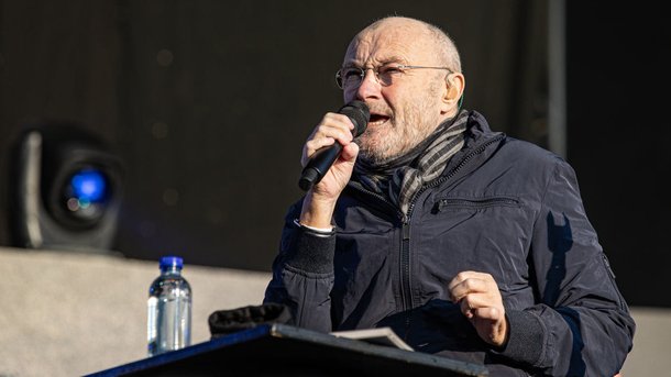 Phil Collins, un musicien de grand talent très sollicité tout au long de sa carrière