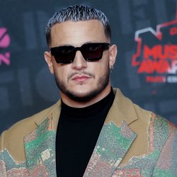 DJ Snake - Tapis Rouge NRJ Music Awards Paris Edition
