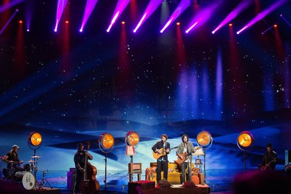 Les Fréro Delavega sur scène - NRJ Music Awards 2015