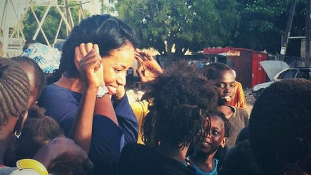 Amel Bent : en voyage à Dakar pour l'UNESCO