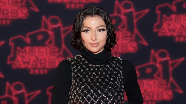 Eva dévoile « Page Blanche », un album marqué par la présence de Damso