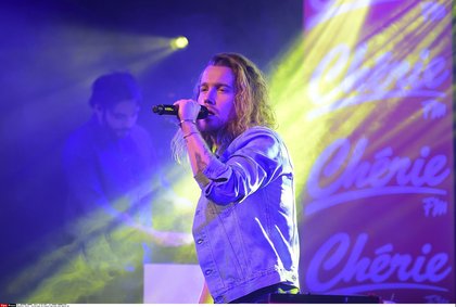 Julien Doré chante "Sublime & Silence"