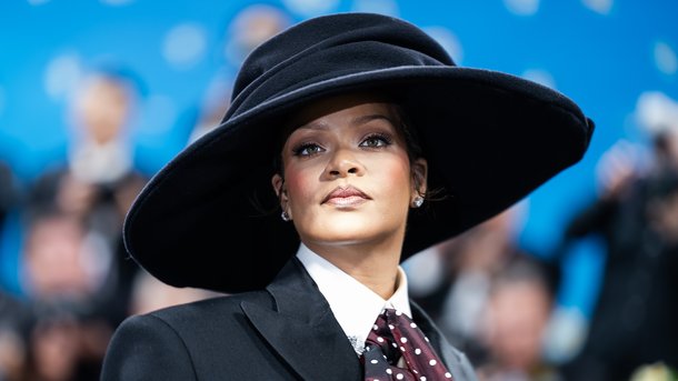 Rihanna donne des nouvelles de son album après son apparition remarquée au Met Gala
