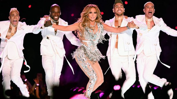 Jennifer Lopez au Super Bowl 2020 : quelles chansons a-t-elle interprétées lors de son medley ?