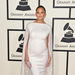 Chrissy Teigen lors des Grammy Awards 2016