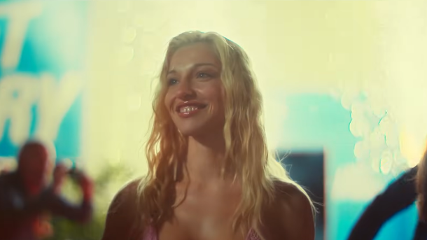 "Culte" : l'incroyable transformation de Marie Colomb pour incarner Loana